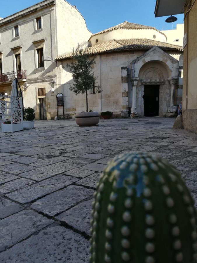 Metro Casa Vacanze Brindisi Exterior foto