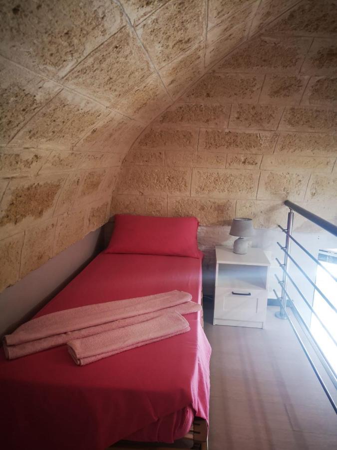 Metro Casa Vacanze Brindisi Exterior foto